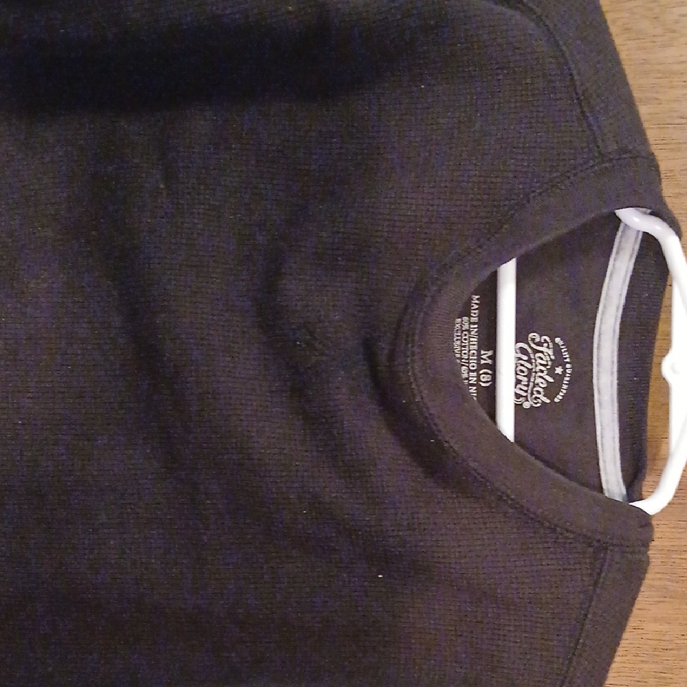 Black faded glory Kids sweater size m(8)